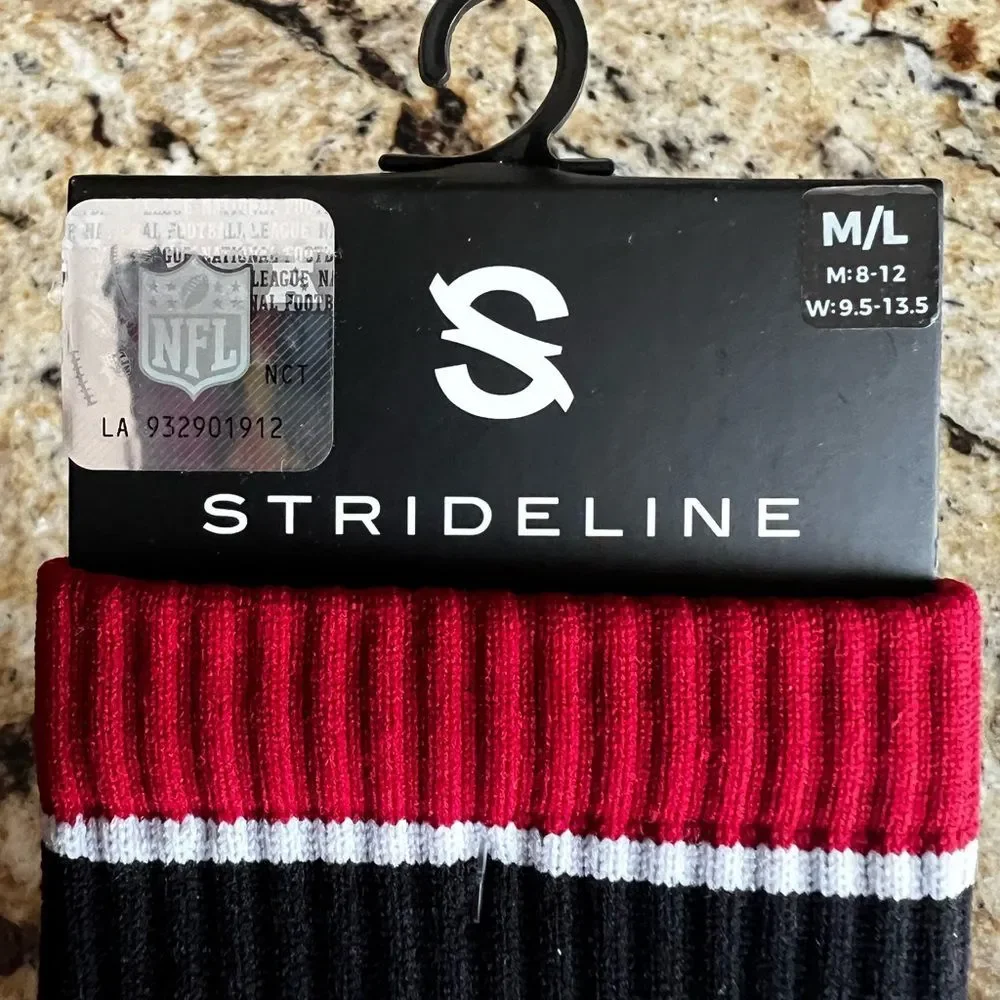 NWT Atlanta Falcons Rise Up Logo Crew Socks Black Size M/L  Men's 8-12 Fan Gear